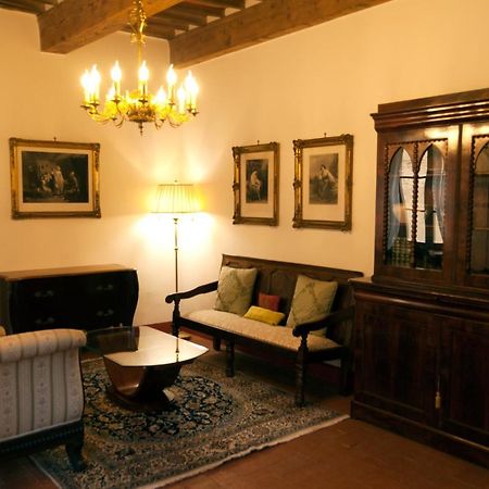 Bed and Breakfast Palazzo Benucci Сан-Джиміньяно Екстер'єр фото